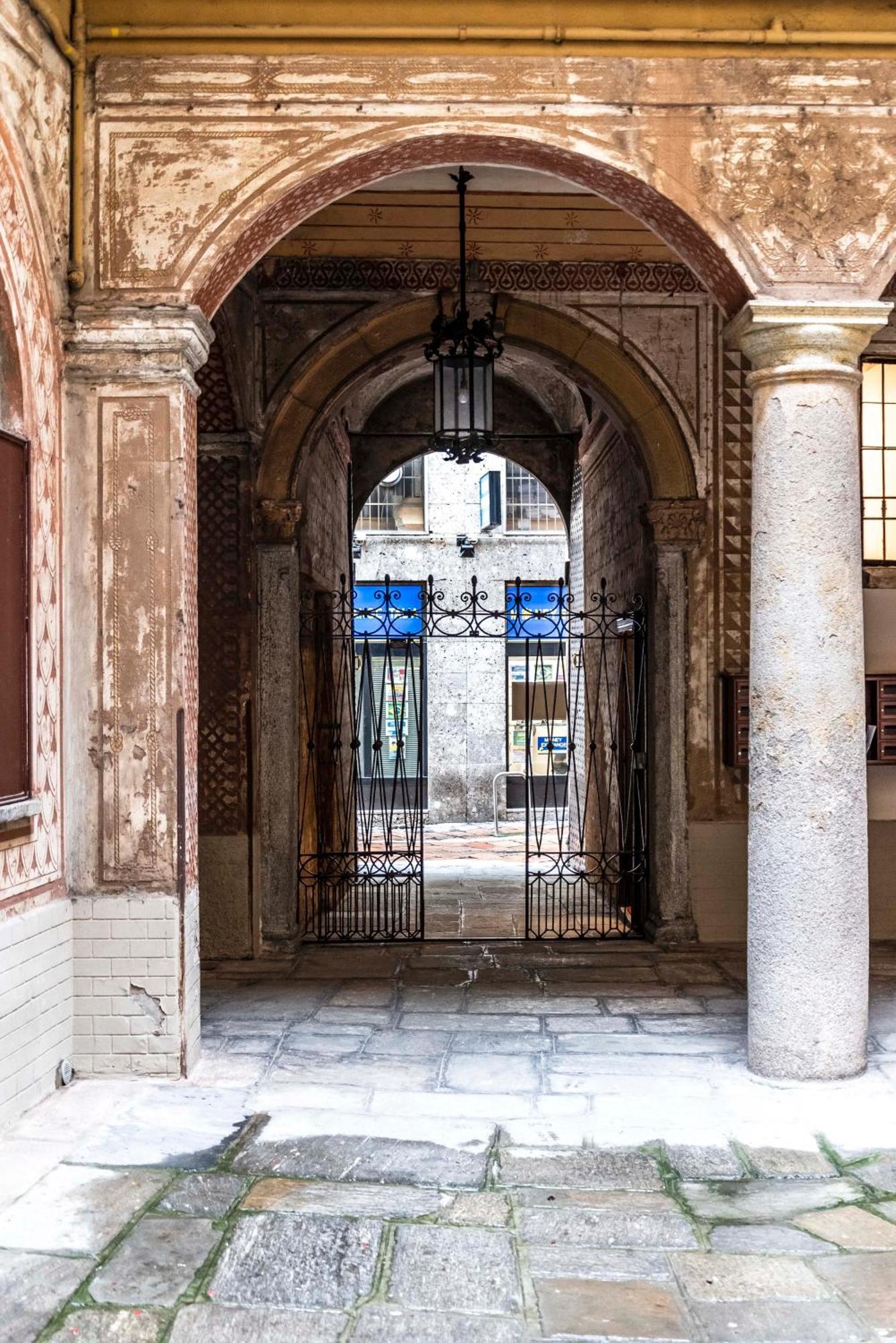 Dream Suites Milano Duomo Bagian luar foto